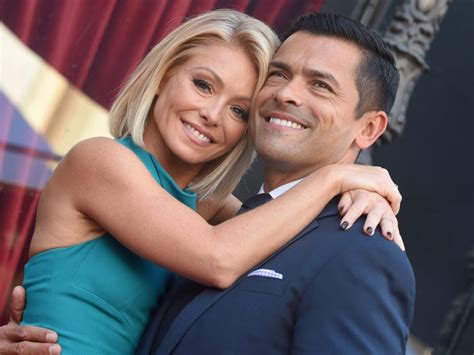 Kelly Ripa And Mark Consuelos Solve Problems With Sexy Time