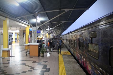 Book your train ticket before it is sold out! Ekspres Rakyat Timuran: Tumpat and Kota Bharu to Johor ...