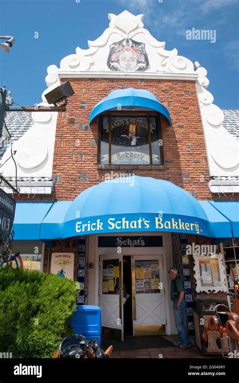 Erick Schats Bakery Is A Famous Bakery In Bishop Inyo County Ca Usa