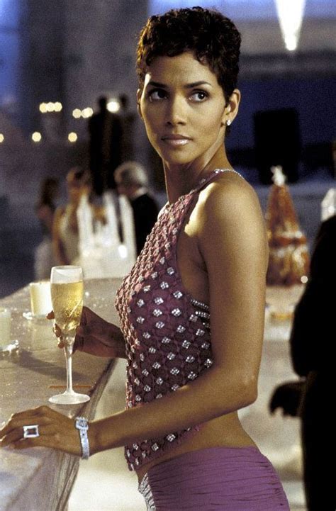 halle berry in die another day 2002 halle berry style halle berry short hair halle berry