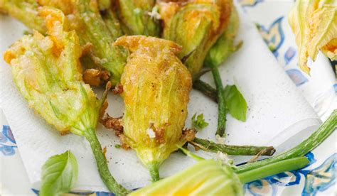 What to do with zucchini flowers. The real Italian stuffed zucchini flowers recipe ...