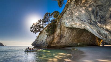 Cathedral Cove New Zealand Backiee