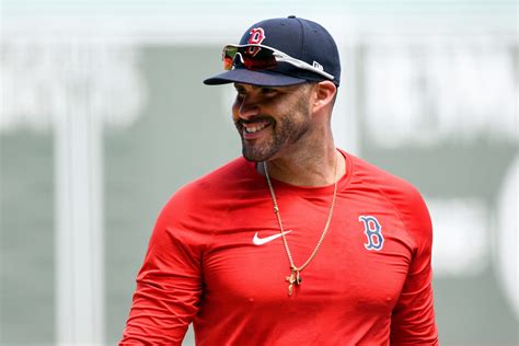 Red Sox J D Martinez Shows Signs Of Breaking Out Of Spring Slump