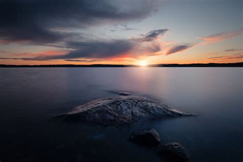 图片素材 滨 水 性质 岩 海洋 地平线 云 天空 日出 日落 阳光 早上 支撑 波 湖 黎明 大气层