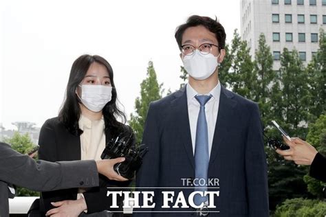 손정민 친구 측 변호사 그알 청탁설 유튜버 고소 사회 기사 더팩트
