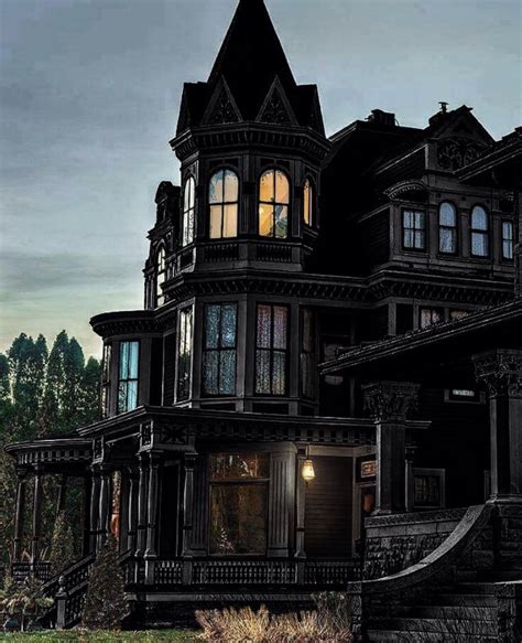 60 exciting home decor ideas to bring in the creepy. Pin by Jen on Dark Home Decor I Adore ️ (With images ...
