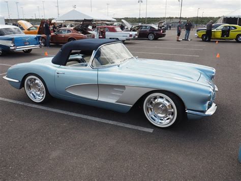 Kevin Hart Buys 1959 Corvette Resto Mod For World Record Price Autowise