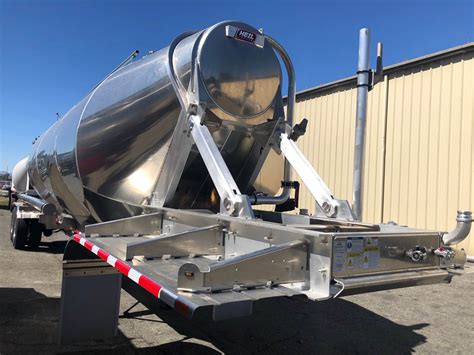 2024 Heil 1040 3 Hopper Alumininum Cement Trailer Dry Bulk Pneumatic