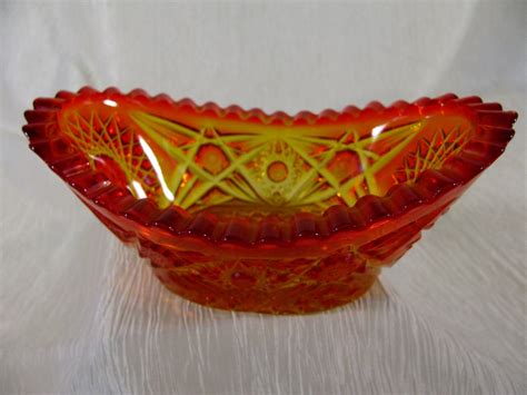 Vintage Amberina Glass Saw Tooth Edge L E Smith Oval Bowl Etsy Bowl Vintage Glass Collection