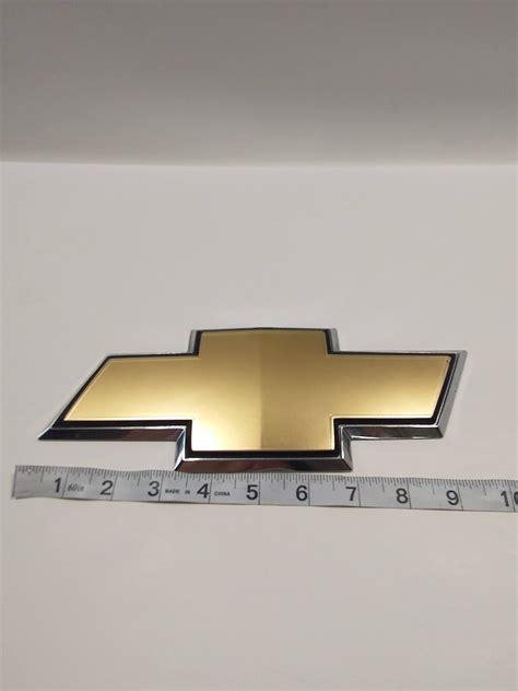Oem 2007 2013 Chevrolet Silverado Tailgate Lift Gate Emblem 15129651