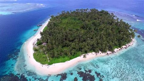 Pulau Banyak Perawan Di Barat Indonesia