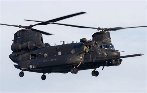 The American Armys Largest And Fastest Helicopter Is The Ch 47 Chinook