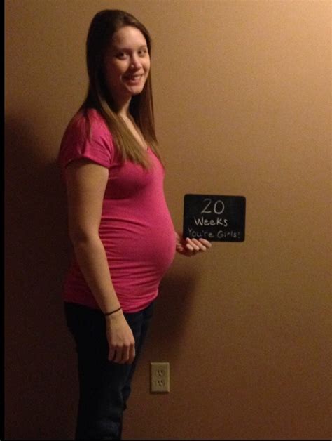 Pregnant Twin Belly At 20 Weeks Pregnantbelly