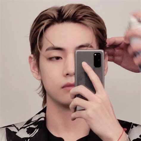 ૮ ა Iphone selfie Taehyung Bangtan