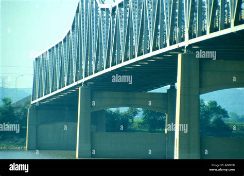 Bridge Span And Supports Stock Photo Alamy
