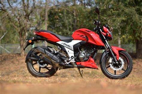 Recently, along with the bs6 update, it got some design tweaks and new features which made it even better. Progress Report: TVS APACHE RTR 160 4V First Ride ...