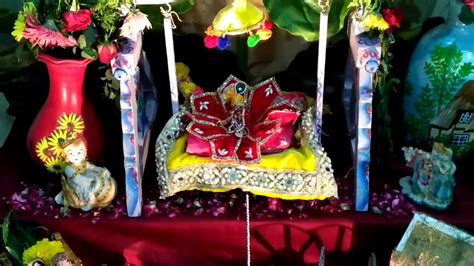 This page is about festival of janmashtami, that is celebrated all over the world to commemorate the birth of lord krishna. 7 Janmashtami Decoration At Home