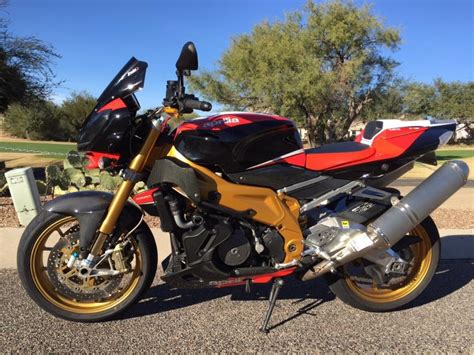 Liquid cooling with three way pressurised circuit. Aprilia Tuono 1000r Factory motorcycles for sale