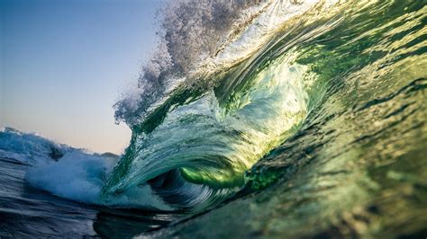 4k Wave Wallpapers Top Free 4k Wave Backgrounds Wallpaperaccess