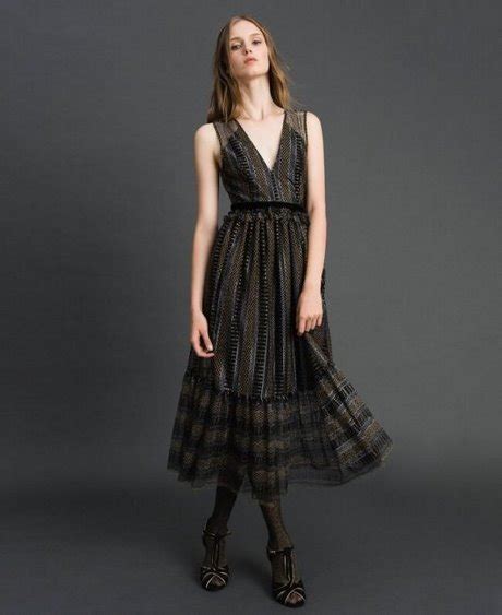 Abiti floreali perfetti moda autunno inverno 2019 2020. Twin set vestiti autunno inverno 2020