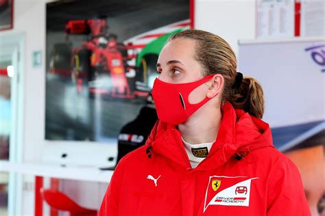 Maya WEUG是FERRARI DRIVER ACADEMY的第一位女性-VMax.si