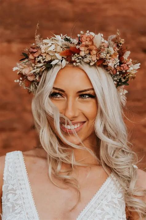 46 Gorgeous Fall Flower Crown Ideas For Brides Weddingomania