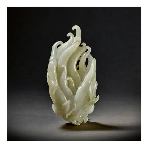A Pale Celadon Jade Carving Of A Finger Citron Qing Dynasty Qianlong Period Junkunc Chinese