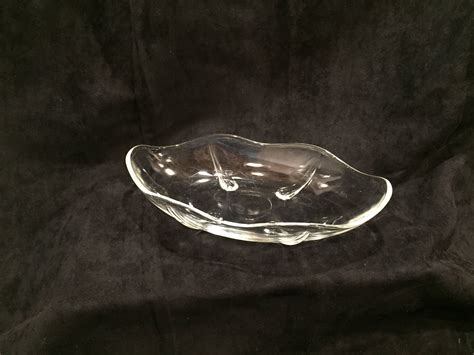 Vintage Clear Glass Teardrop Footed Oval Serving Dish 9 In X 5 Etsy Canada Serving Dishes