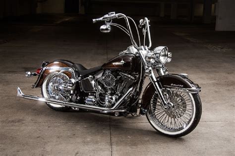 Harley davidson softail deluxe cholo style (la money maker). 2015 Harley Softail Is a Candy-Coated Beauty - Harley ...