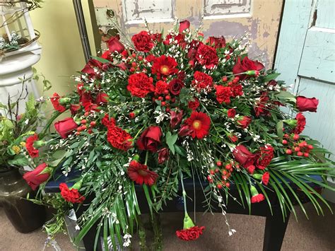 With more than 20 years of service to the greater rochester area, this site is another means by which we continue to provide professional and dedicat Casket Spray | Sympathy flowers, Flower arrangements ...