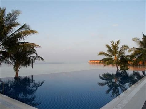 Vilamendhoo Island Resort And Spa Maldives Book Now With Tropical Sky