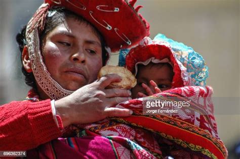 Peruvian Traditional Dress ストックフォトと画像 Getty Images