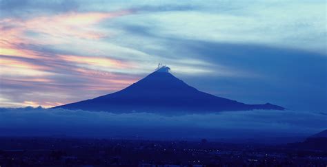 Puebla Morelos Mexico Volcano Twilight Popocatepetl Fog Pastel