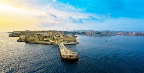 Kannattaako Maltalle lähteä töihin? | Ulkomailla