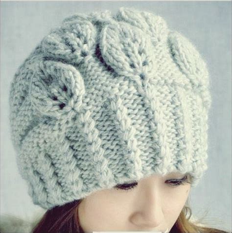 Hier ist ein neues strickmuster für ein tolles blattmuster. Strickmützen grobviskos (Blumenmuster) | Free Patterns ...