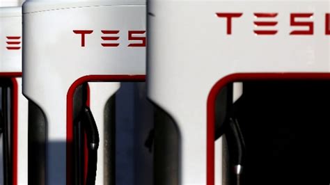 Tesla Becomes Most Valuable Us Car Maker Edges Out General Motors
