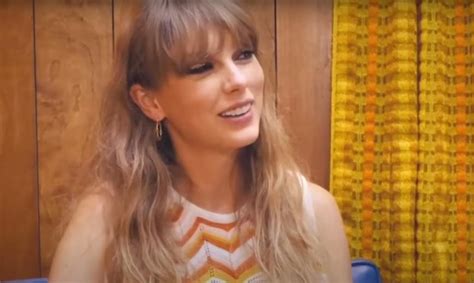 Taylor Swift Says Lavender Haze Was Written About Ignoring Negativity