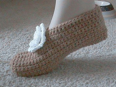 Crochet These Quick Slippers Pattern Look Up Free Crochet Tutorials