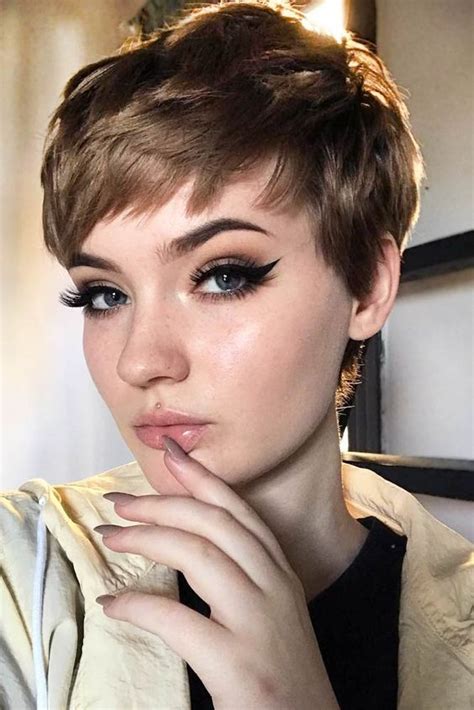 Let's find out short layered hairstyles 2021 ideas. 10 Colorful & Stylish Easy Pixie Haircut Ideas - Short ...