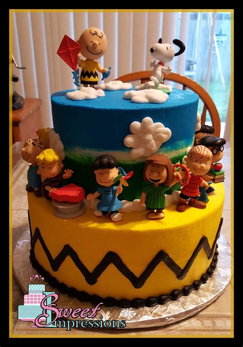 Charlie Brown Snoopy Cakes