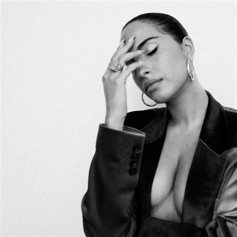 Singer Snoh Aalegra On Her New Album Ugh Those Feels Again Marie