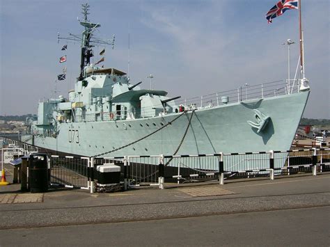 Hms Cavalier R73 Wikipedia Chatham Dockyard British Navy Ships
