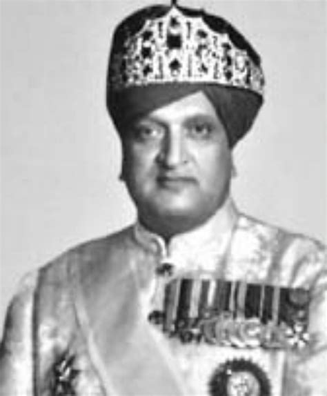 Lg Agrees To Declare Maharaja Hari Singhs Birth Anniversary As Public