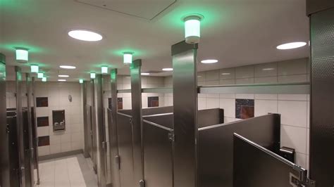 Smart Restrooms Come To Atlanta Airport Youtube