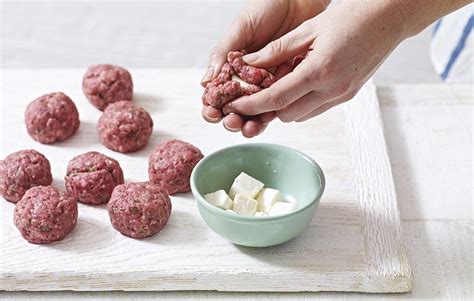 How To Make Meatballs Meatball Recipe Tesco Real Food