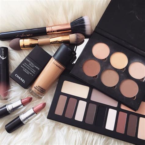 Everything You Need For A Complete Affordable Makeup Kit Produit De