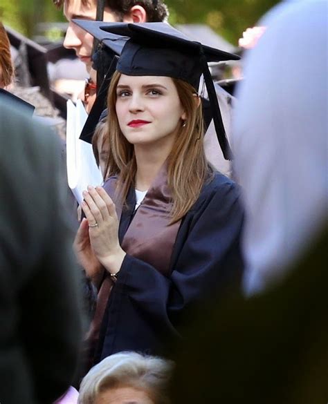 Blog De La Tele Fotos Emma Watson En Ceremonia De Graduación