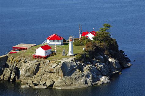 Chrome Island Light Lighthouse In Deep Bay Bc Canada Lighthouse