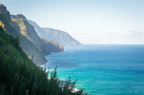 2560x1700 Resolution Hawaii Mountains Ocean Chromebook Pixel
