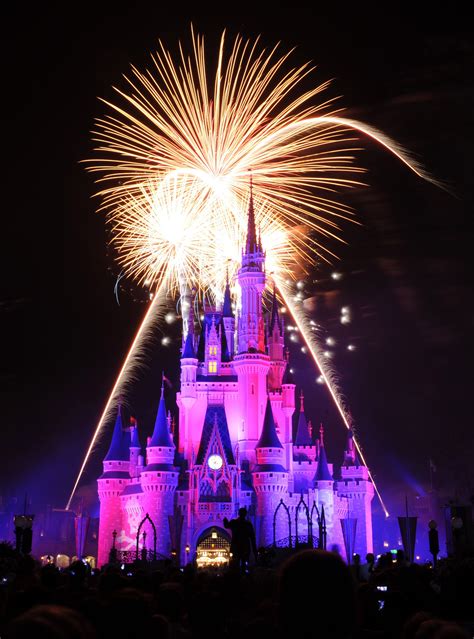 Disney Castle Fireworks Wallpapers On Wallpaperdog